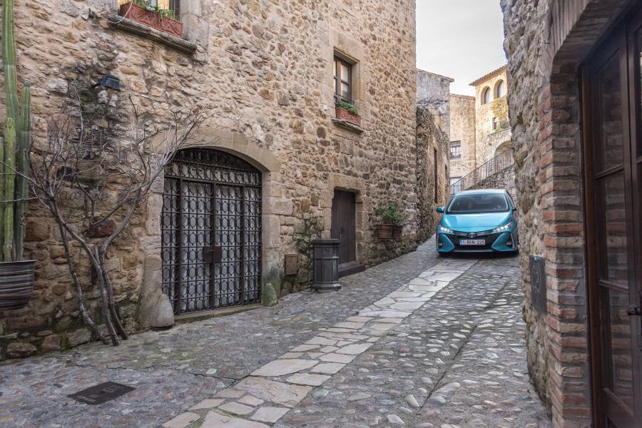  Toyota Prius Plug-in Hybrid 2016 года  (фото 62 из 187)